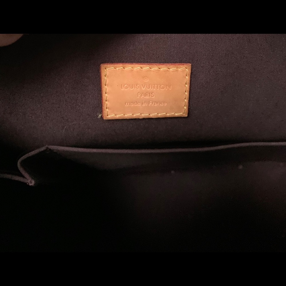 Louis Vuitton Alma MM - Picture 10 of 12